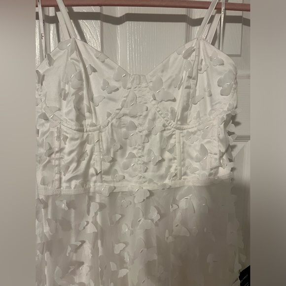 LULUS WHITE LACE-UP CORSET BODICE BUTTERFLY MIDI DRESS - Picture 6 of 8